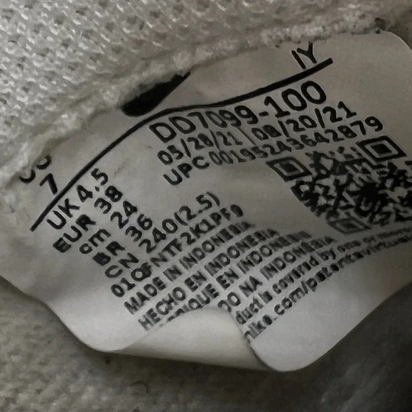 Nike Dunk Low SE Primal Women's Size 7 Sneakers Shoes White Casual DD7099-100‎ - Picture 9 of 10